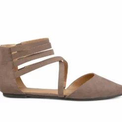 Women's Journee Collection Marlee Flats