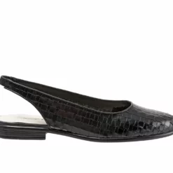 Women's Trotters Lucy Flats