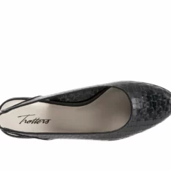 Women's Trotters Lucy Flats -Shoe Sales Shop 113620 233466 6