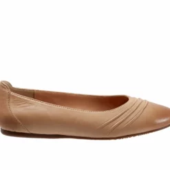 Women's Softwalk Safi Flats