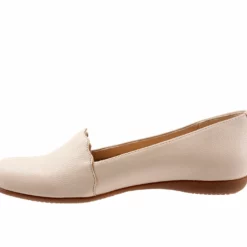 Women's Trotters Sage Flats -Shoe Sales Shop 139777 296902 3