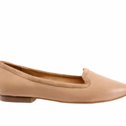 Women's Trotters Hannah Flats