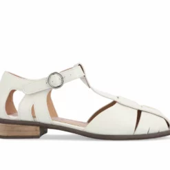 Women's Journee Collection Azzaria Flats