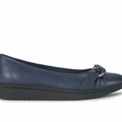 Women's Baretraps Aurora Flats