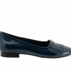Women's Trotters Greyson Flats