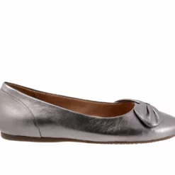 Women's Softwalk Sofia Flats