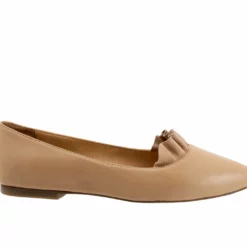 Women's Trotters Elsie Flats