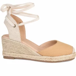 Women's Journee Collection Monte Espadrille Wedges