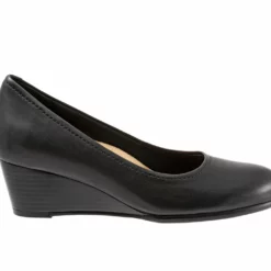 Women's Trotters Winnie Wedges
