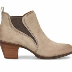 Women's Comfortiva Bailey Heeled Booties