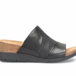 Women's Comfortiva Smithie Wedge Sandals