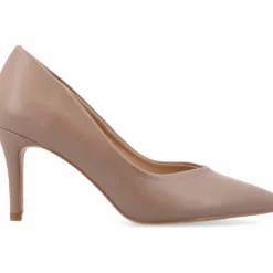 Women's Journee Collection Gabriella Pumps
